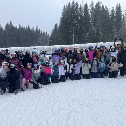 Alternativní popis - Lyžařský a snowboardový kurz 2026 v ISTEBNÉ