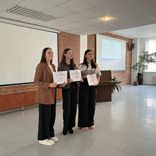 Alternativní popis - Úspěch na festivalu ošetřovatelských kazuistik ve Zlíně